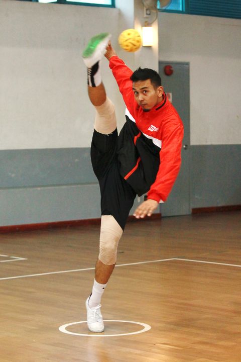 Sepak Takraw перевод