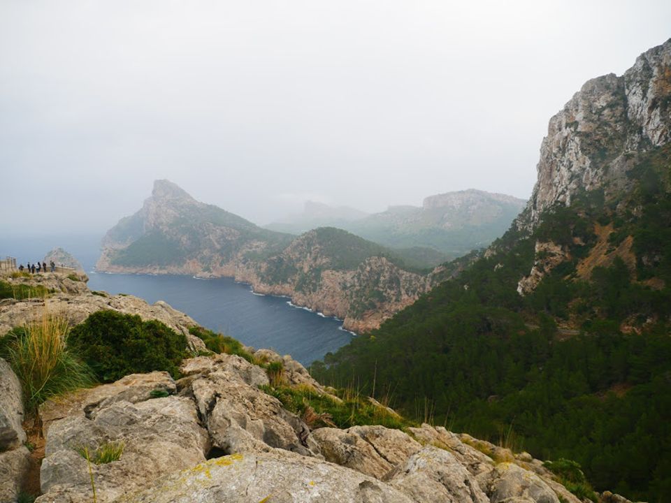 FrstHand | A trip to Mallorca´s most Beautiful Lighthouse